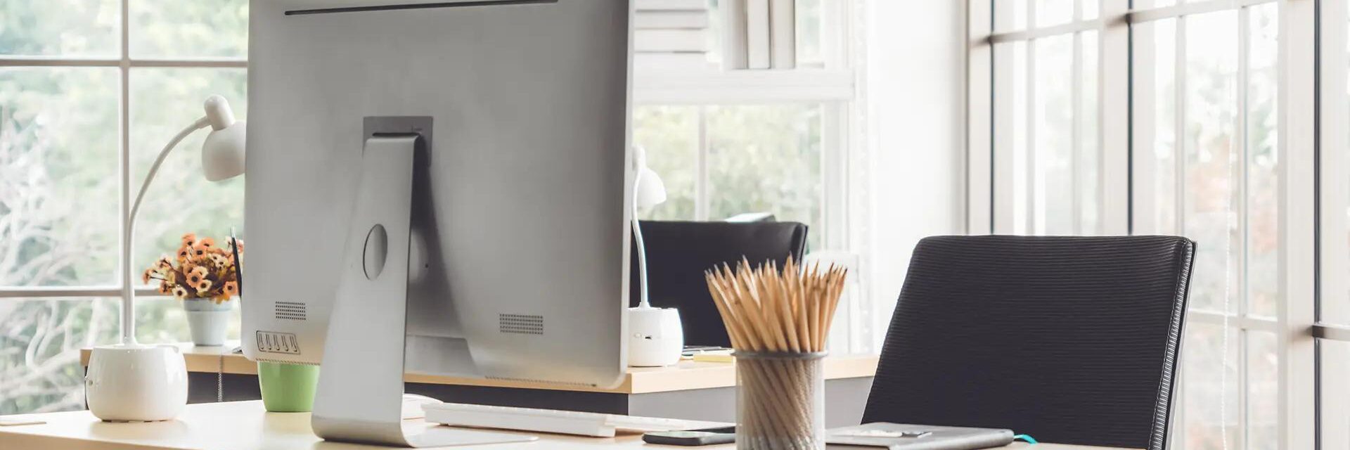 02-homeoffice_laptop_tisch_0303-1920